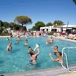Belambra Clubs Motte - Petite Camargue Presqu'ile Du Ponant فندق لا غراند موت