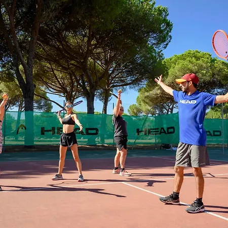 Otel Belambra Clubs Motte - Petite Camargue Presqu'ile Du Ponant 4*