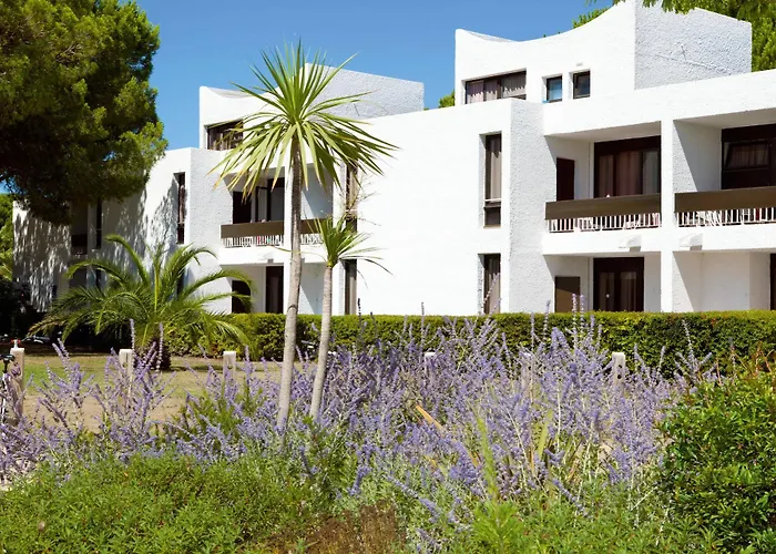 Hotel Belambra Clubs Motte - Petite Camargue Presqu'ile Du Ponant 4*